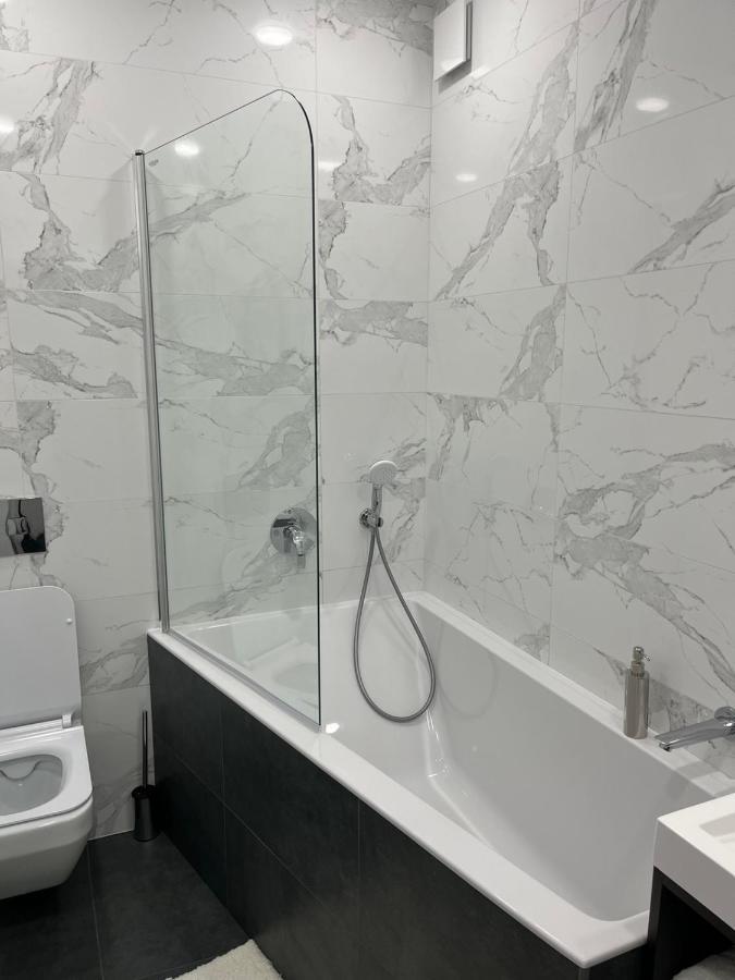 Апартаменти Люкс3 Khmel'nyts'kyy Exterior foto
