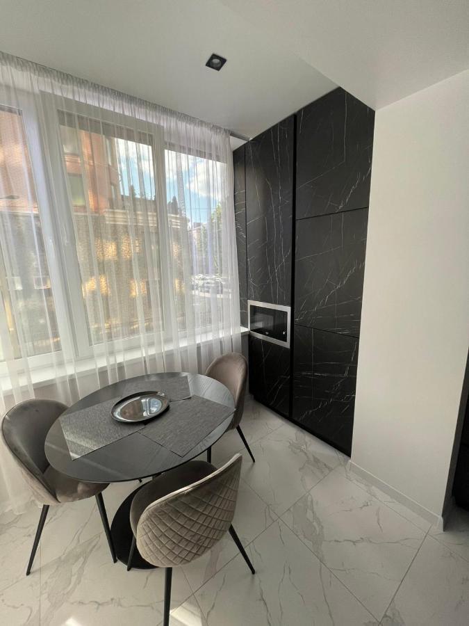 Апартаменти Люкс3 Khmel'nyts'kyy Exterior foto